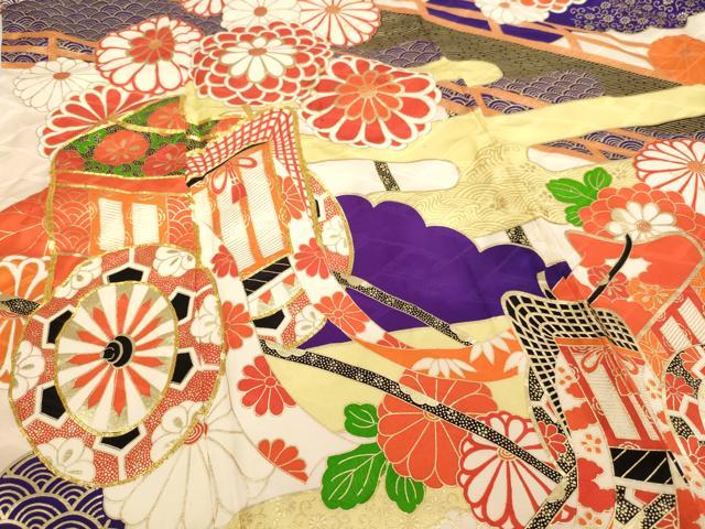 平和屋着物∵女の子　十三参り　子供　祝着　駒刺繍　御所車花文　金彩　正絹　逸品　AABK9203ja