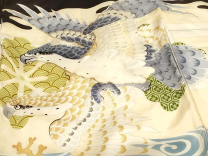平和屋着物[]お宮参り　男の子　祝着　産着　初着　のしめ　駒刺繍　鷹　宝づくし文　金彩　逸品　AABK9211ja