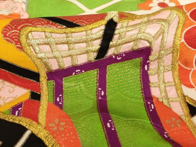 平和屋着物[]七五三　女の子　３歳　祝着　三つ身　刺繍　御所車花文　金糸　金彩　正絹　逸品　AABK9233ja