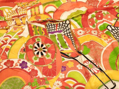 平和屋着物[]七五三　女の子　３歳　祝着　三つ身　駒刺繍　御所車花青海波　金彩　洗える着物　AABK9243ja