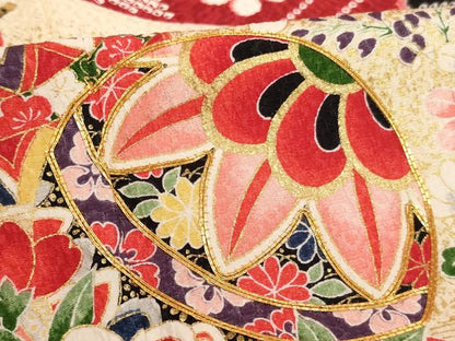平和屋着物[]七五三　女の子　７歳　祝着　四つ身　駒刺繍　花手毬文　金彩　正絹　逸品　AABK9265ja