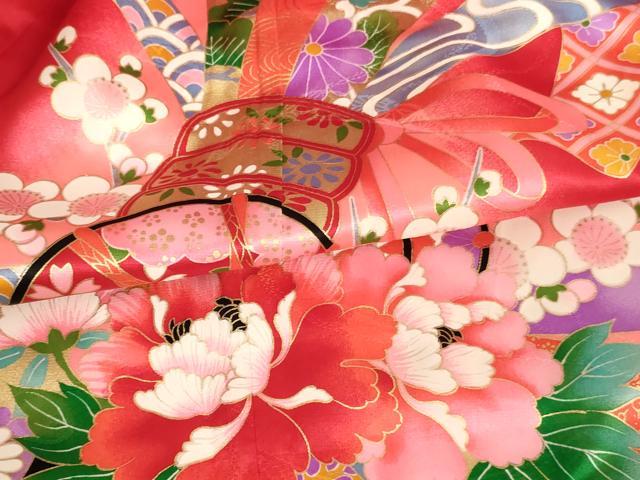 平和屋着物[]七五三　女の子　３歳　祝着　三つ身　束ね熨斗花鼓文　暈し染め　金彩　正絹　逸品　AABK9267ja