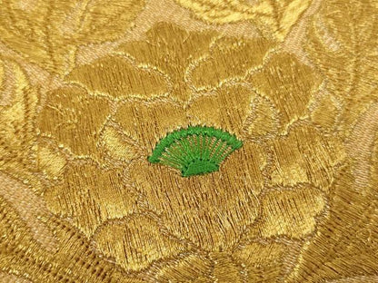 平和屋本店▼打敷　内敷2点セット　三角　金襴　抱き牡丹　法衣　寺院　仏具　仏教　僧侶　神職　装束　AABK9310ja