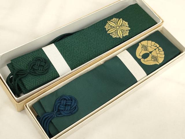 平和屋本店▼輪袈裟2点セット　竜胆車　抱き花杏葉　金糸　箱付き　法衣　寺院　仏具　仏教　僧侶　神職　装束　未使用　AABK9320ja