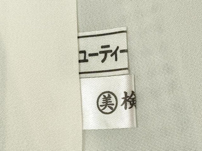 平和屋着物●上質な色無地　中国三大刺繍　スワトウ刺繍　汕頭刺繍　草花間道　蕎麦切色　正絹　逸品　AABK9332ck