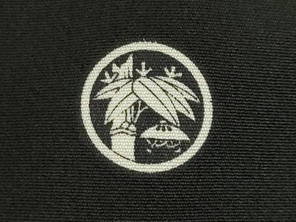 平和屋着物●陶流染　西村仙寿　黒留袖　駒刺繍　人物風景文　金彩　正絹　逸品　AABK9336ck