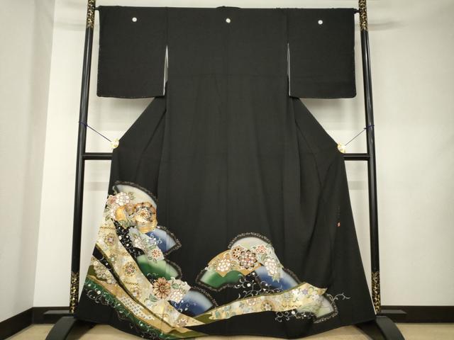 平和屋着物●谷崎潤一郎の世界　黒留袖　駒刺繍　正倉院鳳凰花文　金彩　正絹　逸品　AABK9348ck