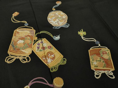 平和屋着物●豪華黒留袖　印籠文　金彩　正絹　逸品　AABK9349ck