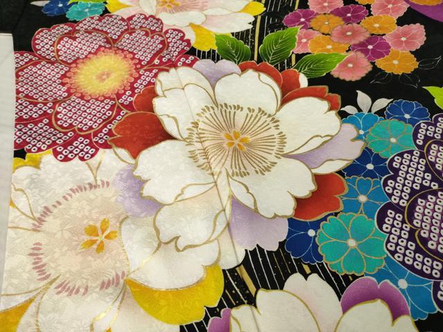 平和屋着物●豪華振袖　舞花文　金彩　正絹　逸品　AABK9382ck