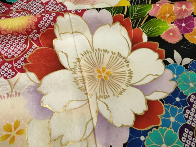 平和屋着物●豪華振袖　舞花文　金彩　正絹　逸品　AABK9382ck