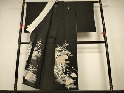 平和屋着物＊夏物　アンティーク　大正ロマン　黒留袖　絽　刺繍　貝桶花文　暈し染め　正絹　逸品　AABK9483jd