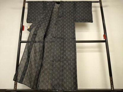 平和屋着物＊夏物　重要無形文化財　本場宮古上布　幾何学文様　苧麻　逸品　AABK9530jd