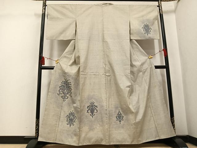平和屋着物●訪問着　本場大島紬　白大島　7マルキ　舞花文　正絹　逸品　AABK9886ph