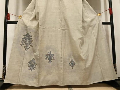 平和屋着物●訪問着　本場大島紬　白大島　7マルキ　舞花文　正絹　逸品　AABK9886ph