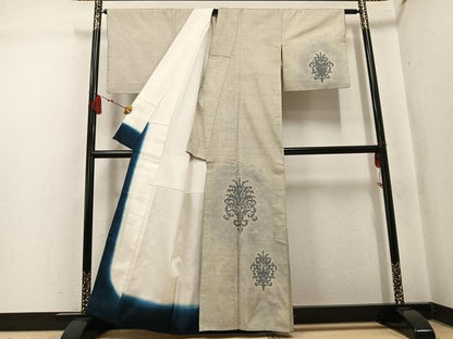 平和屋着物●訪問着　本場大島紬　白大島　7マルキ　舞花文　正絹　逸品　AABK9886ph