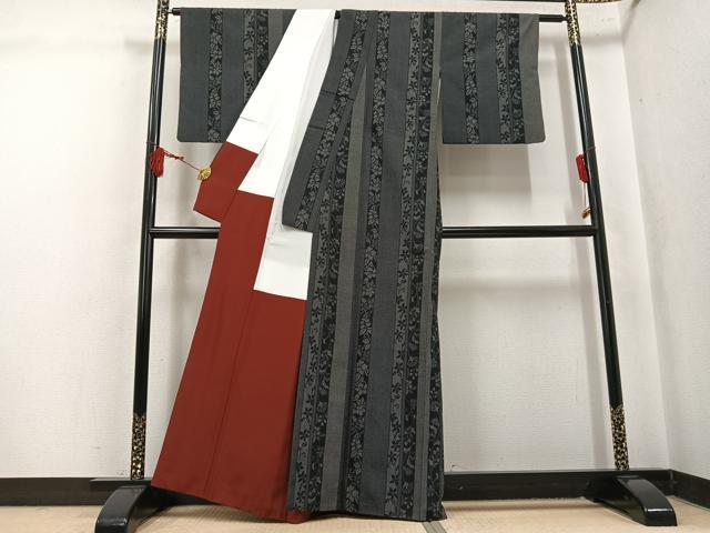 平和屋着物●本塩沢　110亀甲　花間道　正絹　逸品　AABK9904ph
