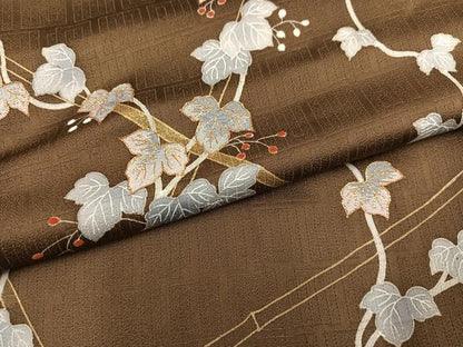 平和屋着物●訪問着　駒刺繍　葡萄蔦草文　暈し染め　金彩　正絹　逸品　AABK9916ph