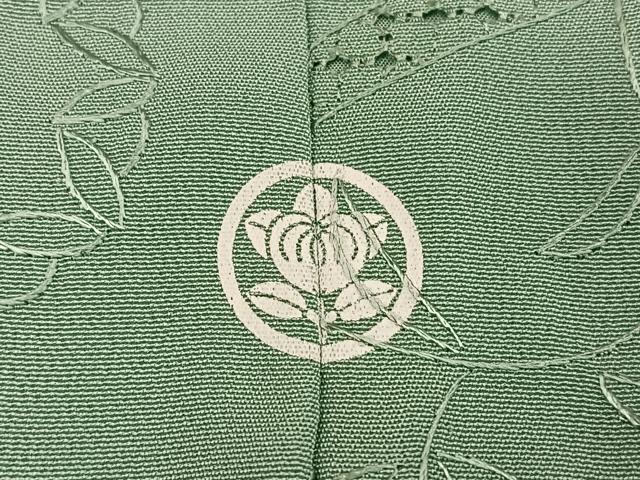 平和屋着物●上質な色無地　中国三大刺繍　スワトウ刺繍　汕頭刺繍　総刺繍　草花文　薄萌葱色　まるやま扱い 正絹 逸品 未使用 AABK9940ph