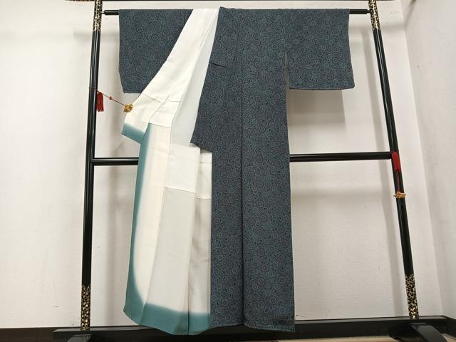 平和屋着物●重要無形文化財・伊勢手彫型本染・細合俊男　江戸小紋　菊唐草文　鬼しぼ縮緬　正絹　逸品　AABK9955ph