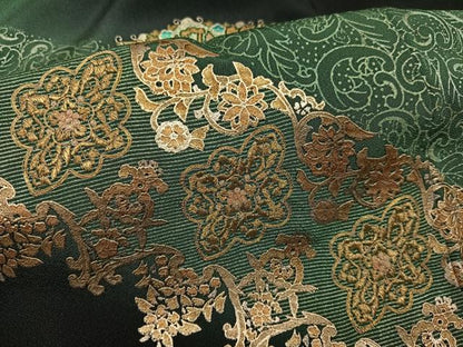 平和屋着物●豪華黒留袖　泰常　駒刺繍　花唐草文　暈し染め　金彩　正絹　逸品　AABK9963ph