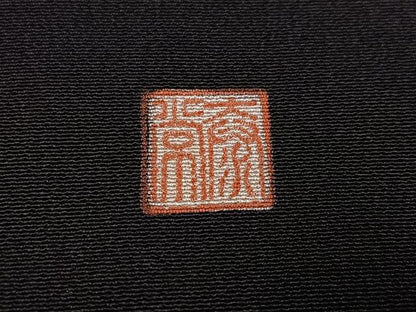 平和屋着物●豪華黒留袖　泰常　駒刺繍　花唐草文　暈し染め　金彩　正絹　逸品　AABK9963ph