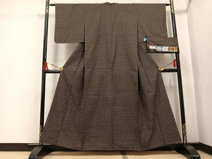 平和屋着物●本場大島紬　古代染色純泥染　7マルキ　七宝文　古田重彦作　証紙付き　正絹　逸品　AABK9983ph