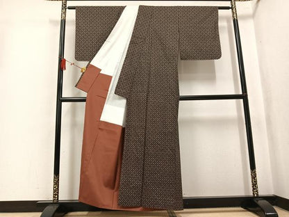 平和屋着物●本場大島紬　古代染色純泥染　7マルキ　七宝文　古田重彦作　証紙付き　正絹　逸品　AABK9983ph