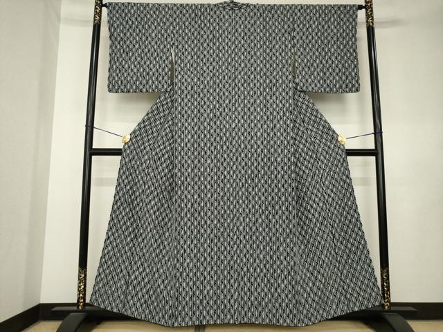 平和屋着物●上質な小紋　成り物　唐辛子　黒地　正絹　逸品　AABL0044ck