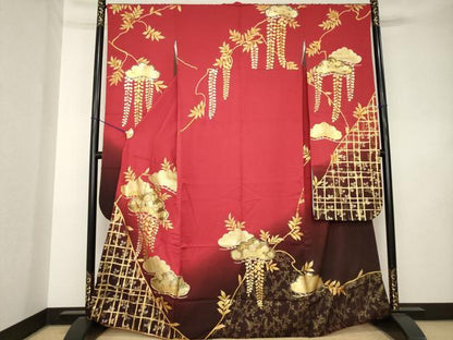平和屋着物●豪華振袖　駒刺繍　松尽くし　暈し染め　金彩　正絹　逸品　AABL0072ck