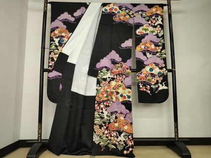 平和屋着物●豪華振袖　飛鶴吉祥松文　黒地　金彩　正絹　逸品　AABL0080ck