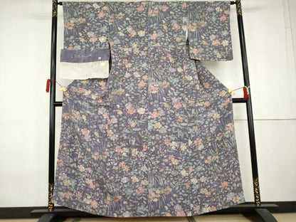 平和屋着物●上質な小紋　ろうけつ染　草花文　鬼しぼ縮緬　反端付き　正絹　逸品　未使用　AABL0088cs