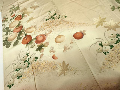 平和屋着物●ファッションデザイナー 花井幸子　訪問着　駒刺繍　光琳菊　梅　暈し染め　金彩　正絹　逸品　AABL0098cs
