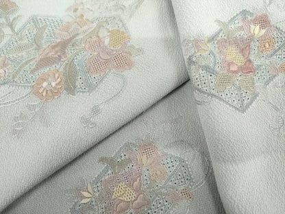 平和屋着物●中国三大刺繍　スワトウ刺繍　汕頭刺繍　総刺繍　訪問着　花文箱文　暈し染め　正絹　逸品　AABL0133cs