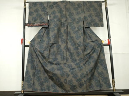 平和屋着物●本場大島紬　舞花文　反端付き　正絹　逸品　AABL0146cs