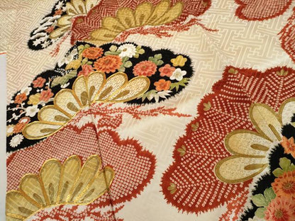 平和屋着物●豪華振袖 駒刺繍 枝松文 暈し染め 金彩 正絹 逸品 AABL0162cs