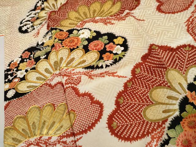 平和屋着物●豪華振袖 駒刺繍 枝松文 暈し染め 金彩 正絹 逸品 AABL0162cs