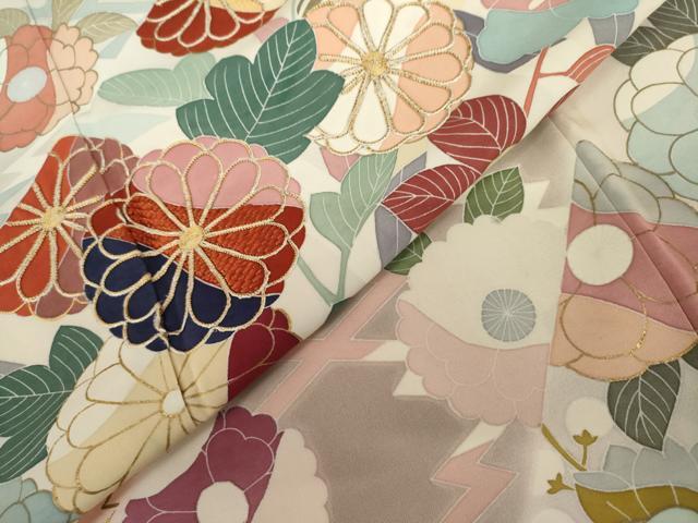 平和屋着物●創業460年・千總　振袖　駒刺繍　草花文　暈し染め　金彩　正絹　逸品　AABL0181cs