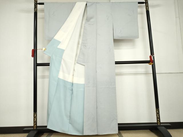 平和屋着物●上質な色無地　流水舞葉文　白鼠色　正絹　逸品　AABL0228cs