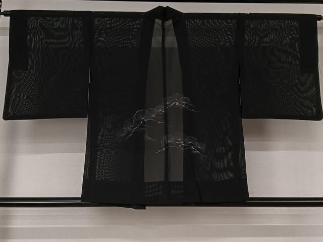 平和屋着物▽羽織　スリーシーズン　春夏秋　塵除け　松文　黒地　洗える着物　AABL0339jh