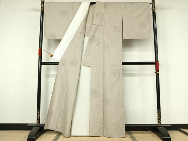 平和屋着物▽重要無形文化財　本場結城紬　単衣　80亀甲　花丸文　鑑定書付き　岡本弘作　正絹　逸品　AABL0522jh