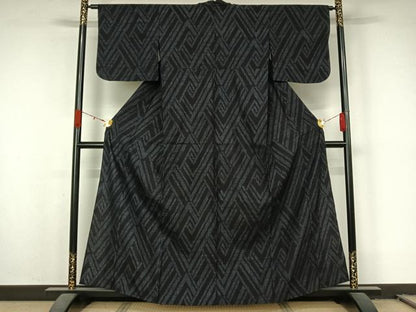 平和屋着物▽本場結城紬　重要無形文化財　単衣　80亀甲　幾何学文様　正絹　逸品　AABL0539jh