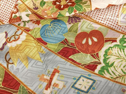 平和屋着物●創業460年・千總　振袖　駒刺繍　吉祥花宝尽くし　金彩　正絹　逸品　AABL0632ph