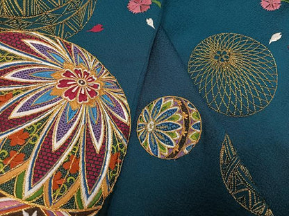 平和屋着物●豪華振袖　総刺繍　駒刺繍　花毬文　暈し染め　金糸　正絹　逸品　AABL0636ph