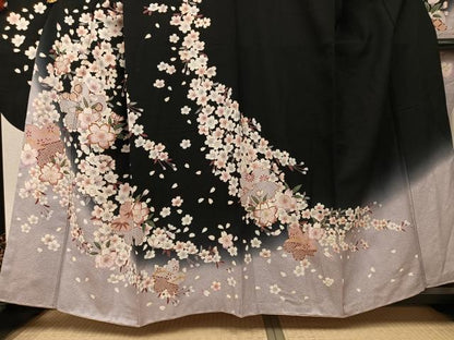平和屋着物●豪華振袖　駒刺繍　夜桜　黒地　金彩　正絹　逸品　AABL0638ph