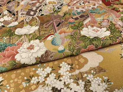 平和屋着物●豪華振袖　檜扇鴛鴦几帳花楽器文　暈し染め　金彩　正絹　逸品　AABL0660ph