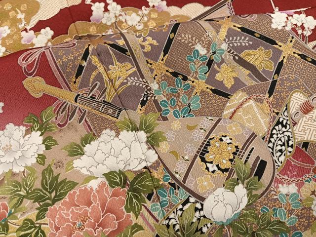 平和屋着物●豪華振袖　檜扇鴛鴦几帳花楽器文　暈し染め　金彩　正絹　逸品　AABL0660ph