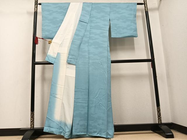 平和屋着物●上質な色無地　霞紗綾形文様　秘色色　正絹　逸品　AABL0665ph