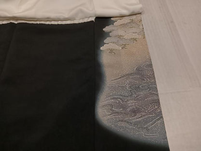 平和屋着物●豪華黒留袖　作家物　群れ鶴浜松文　暈し染め　金彩　正絹　逸品　AABL0675ph