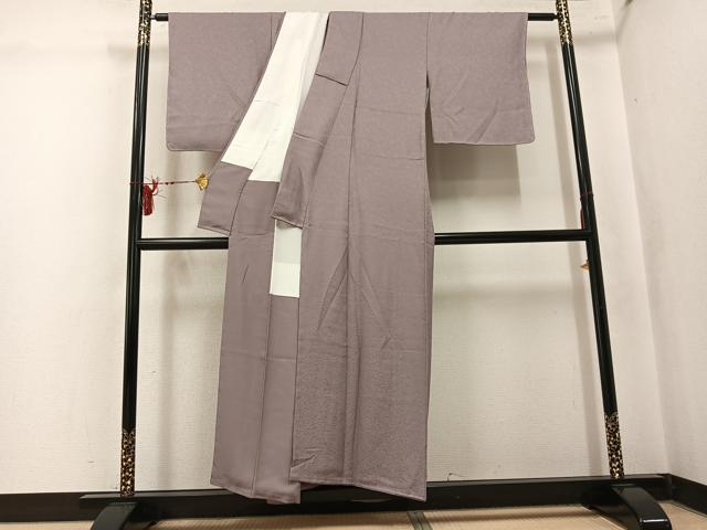 平和屋着物●上質な色無地　花唐草地紋　鳩羽鼠色　正絹　逸品　未使用　AABL0709ph