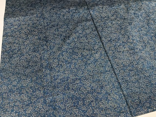 平和屋着物●上質な小紋　紬地　藍　型染め　枝梅　正絹　逸品　AABL0742ph